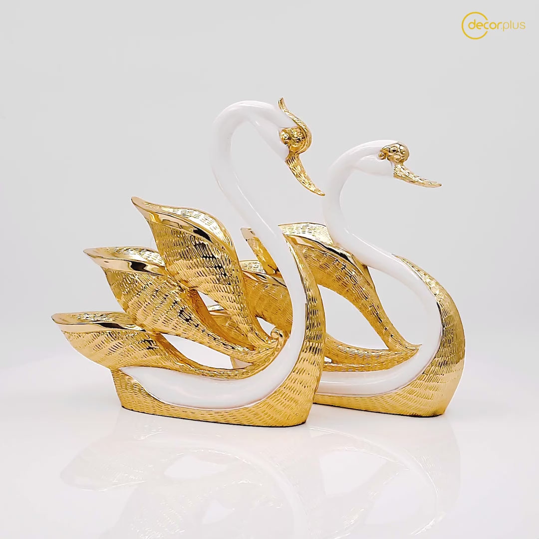 Aesthetic Premium Golden Couple Swan Showpiece