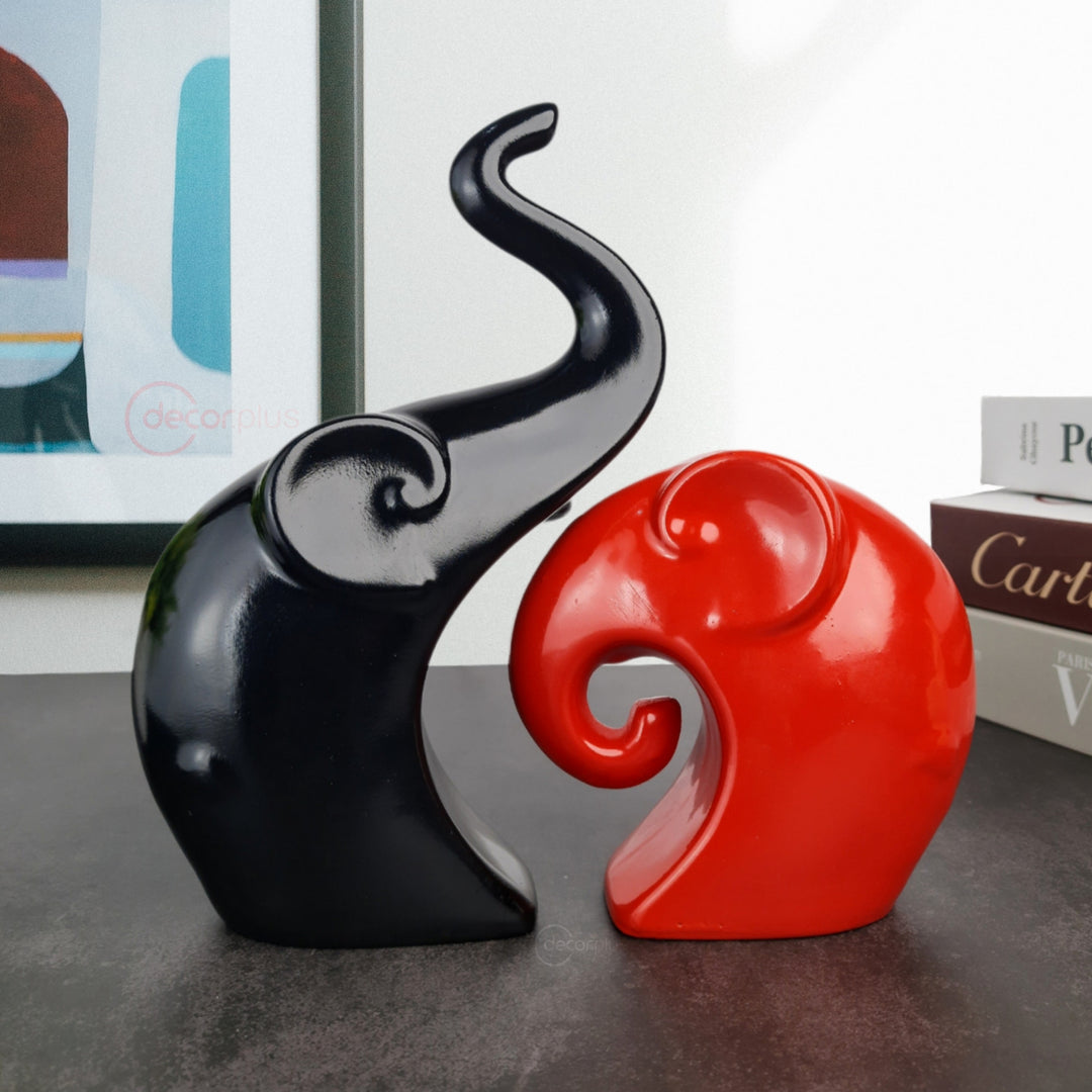 Magnificent Elephant Family Glazed Red & Black